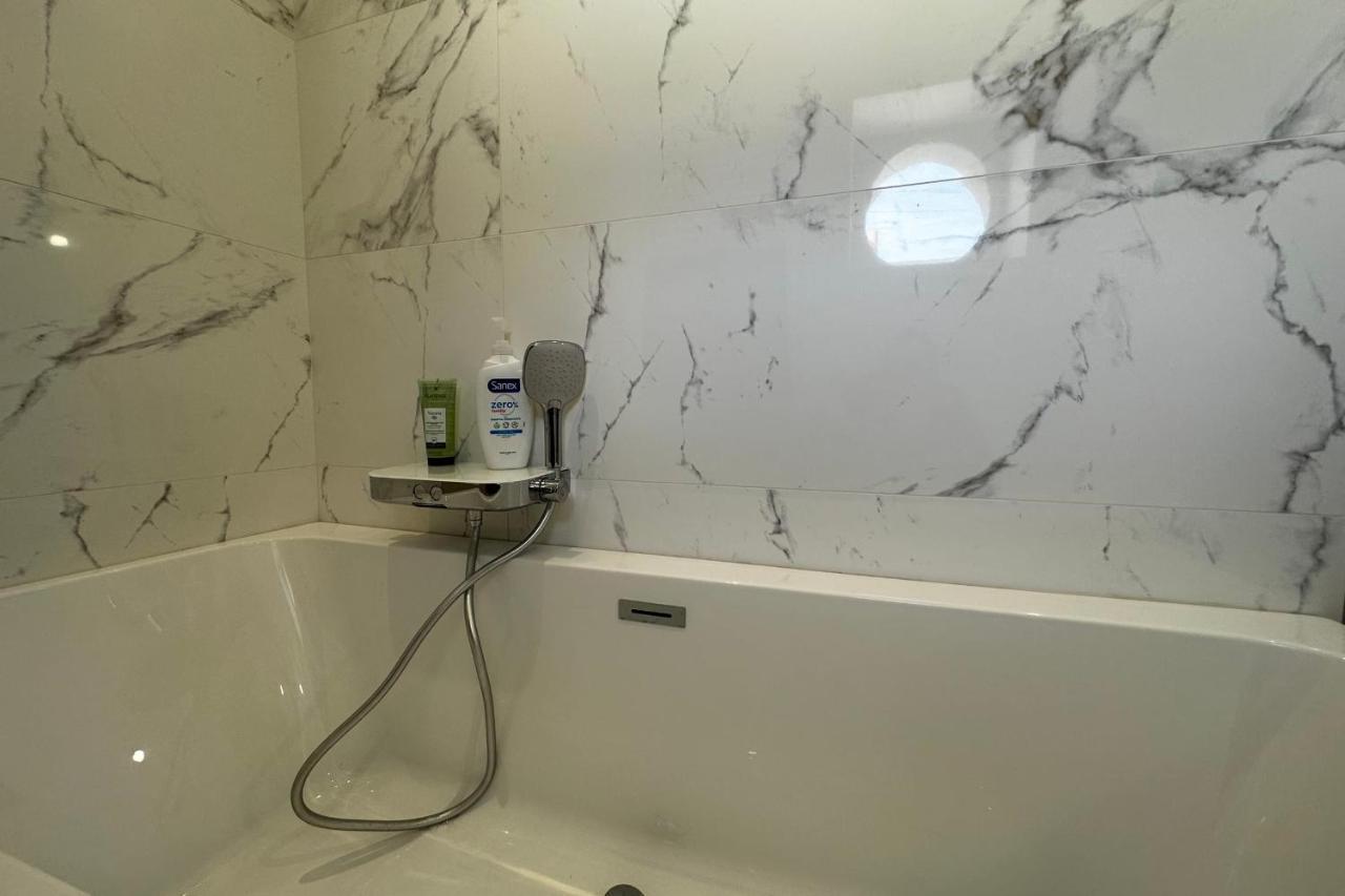 In The Beautiful Districts Of Tours A "Particular" With Great Comfort Villa Exteriör bild