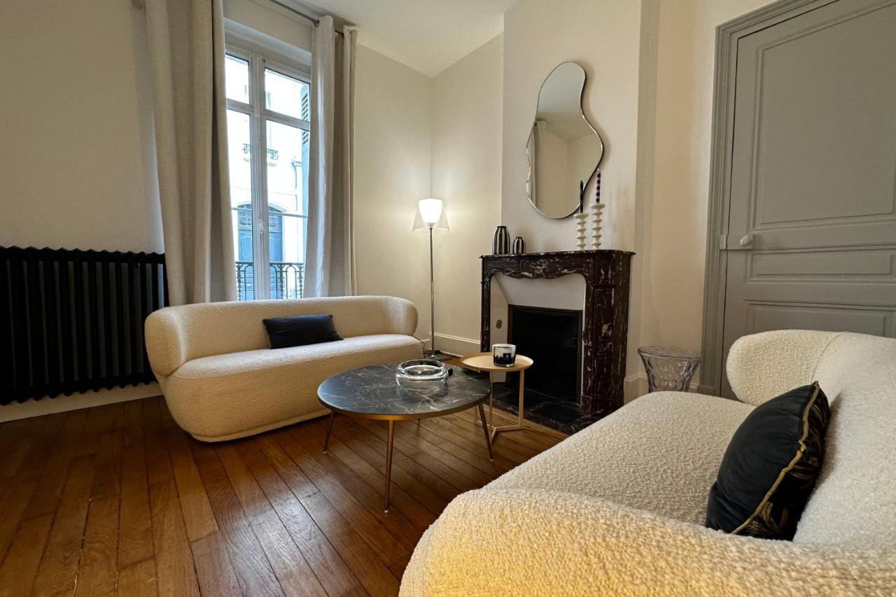 In The Beautiful Districts Of Tours A "Particular" With Great Comfort Villa Exteriör bild