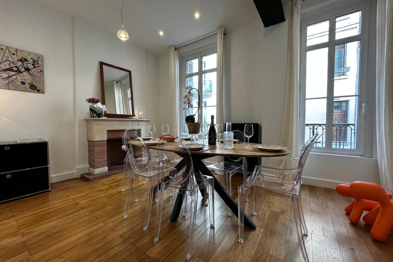 In The Beautiful Districts Of Tours A "Particular" With Great Comfort Villa Exteriör bild