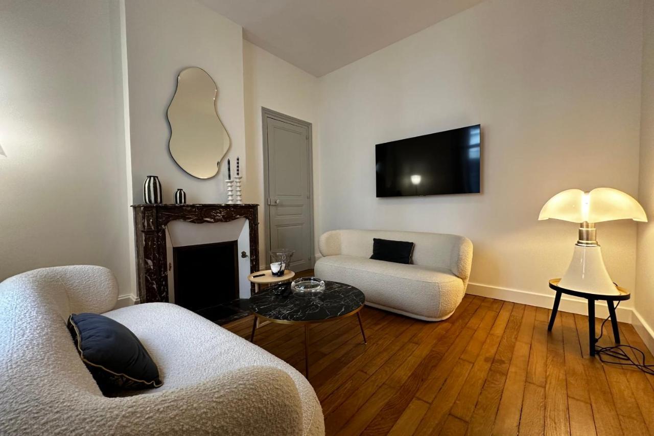 In The Beautiful Districts Of Tours A "Particular" With Great Comfort Villa Exteriör bild