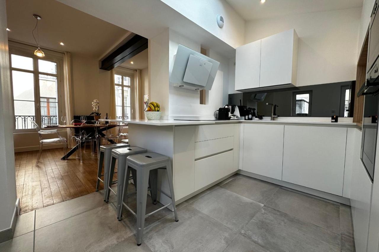 In The Beautiful Districts Of Tours A "Particular" With Great Comfort Villa Exteriör bild